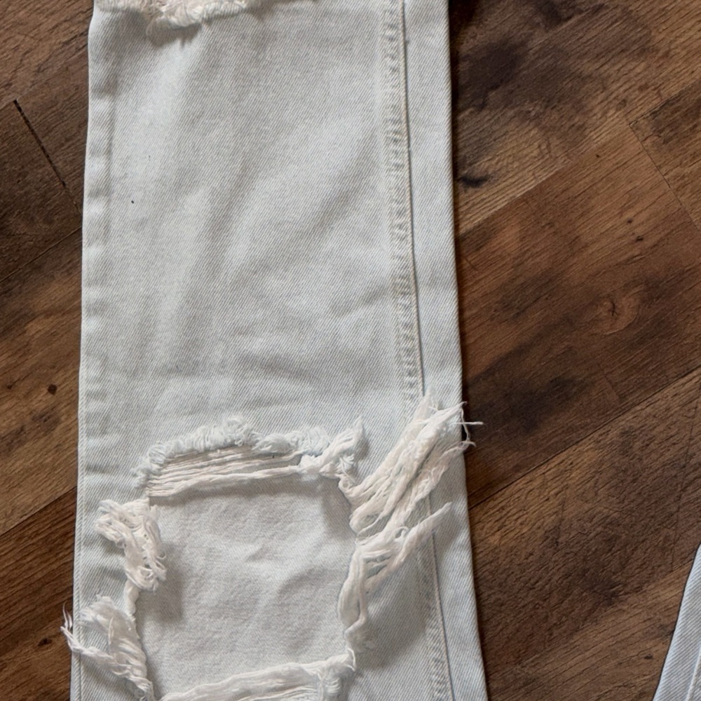 Free People Light Blue Distressed Button Fly Hi RiseCropped Jeans “Maggie” Sz 27 - Picture 5 of 12
